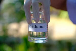 methanol solvent chemical