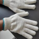 Knitted Gloves