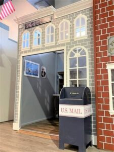 ss108 kids post office play house