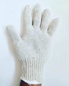 white cotton knitted hand gloves